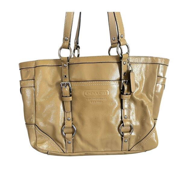 Coach Gallery Patent Leather Tote Bag Tan Camel 10380 Purple Lining - Picture 2 of 15